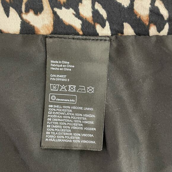 H&M Leopard Print Mini Skirt Size Small - Picture 7 of 7